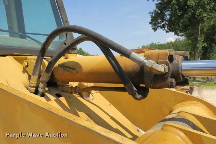 image for item DB10245 1999 Caterpillar 953C track loader