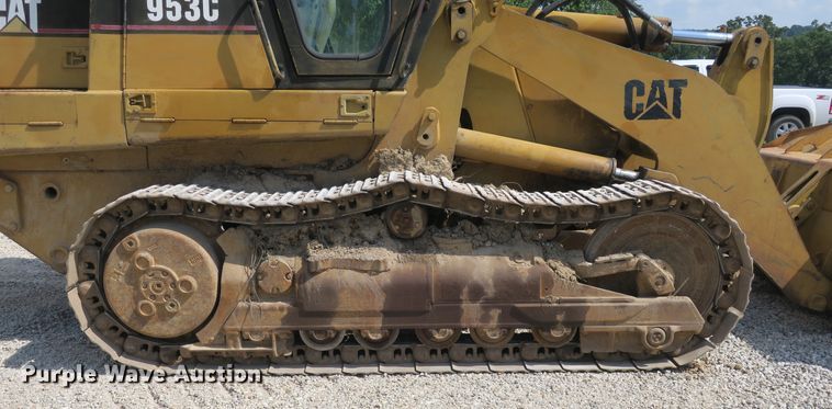 image for item DB10245 1999 Caterpillar 953C track loader