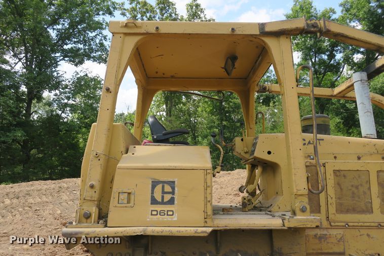 image for item DB10247 1985 Caterpillar D6D dozer