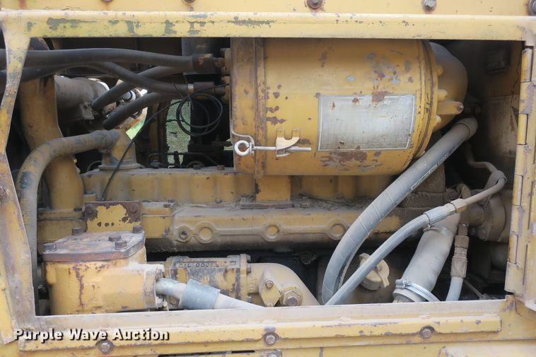 image for item DB10247 1985 Caterpillar D6D dozer