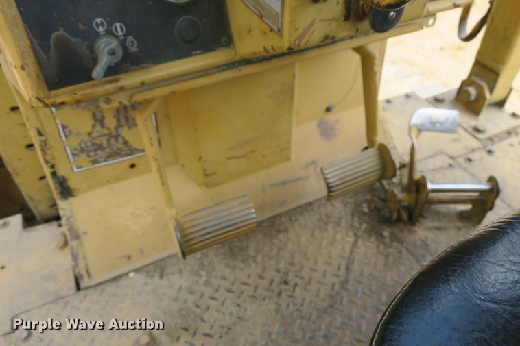 image for item DB10247 1985 Caterpillar D6D dozer