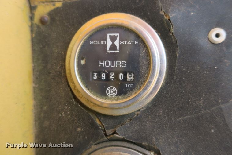 image for item DB10247 1985 Caterpillar D6D dozer