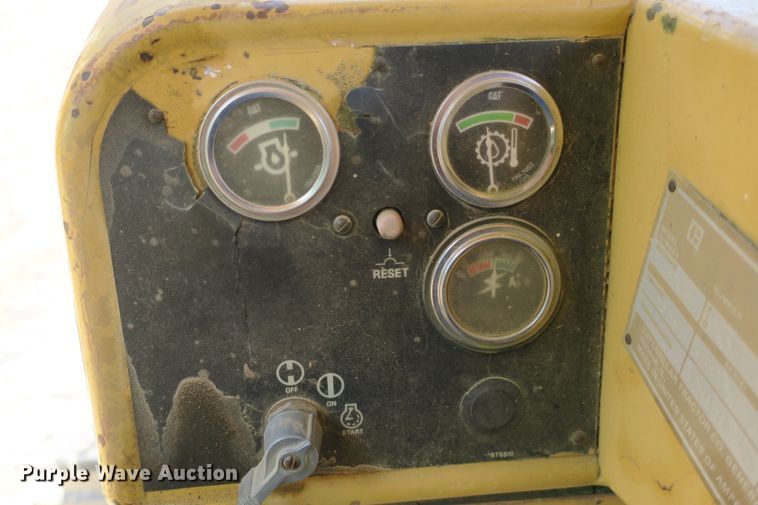 image for item DB10247 1985 Caterpillar D6D dozer