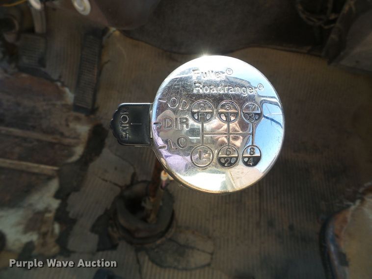 image for item DC5069 1982 Ford 8000 dump truck