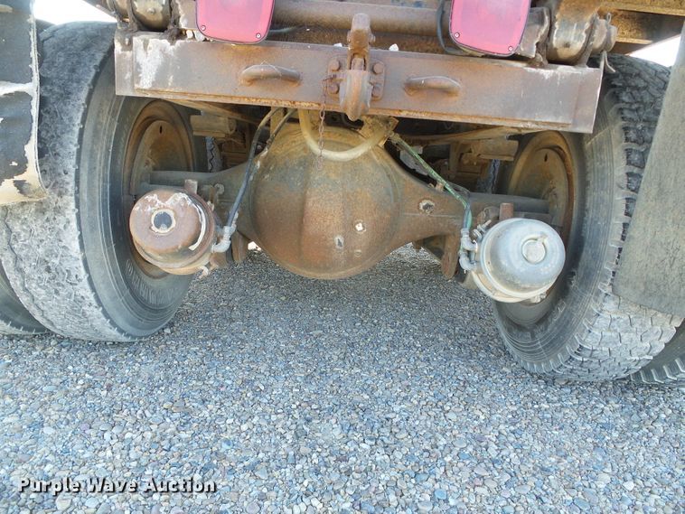 image for item DC5069 1982 Ford 8000 dump truck