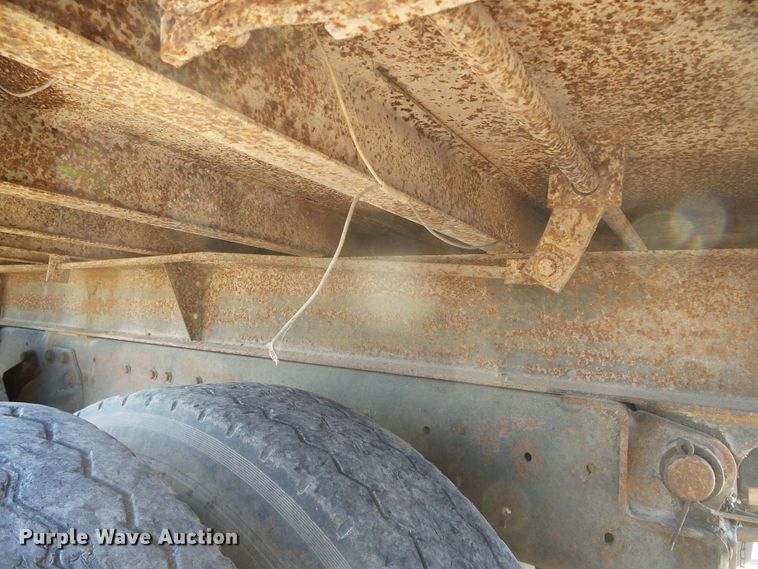 image for item DC5069 1982 Ford 8000 dump truck