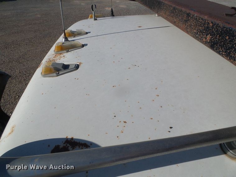 image for item DC5069 1982 Ford 8000 dump truck