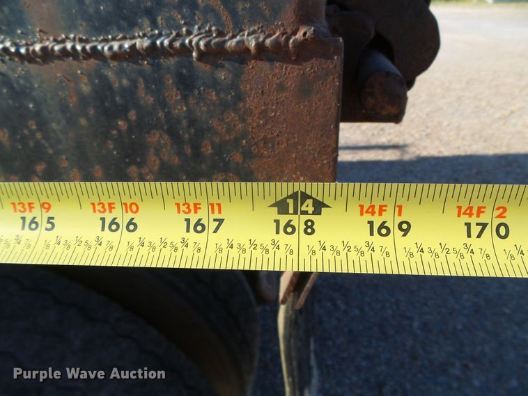 image for item DC5069 1982 Ford 8000 dump truck