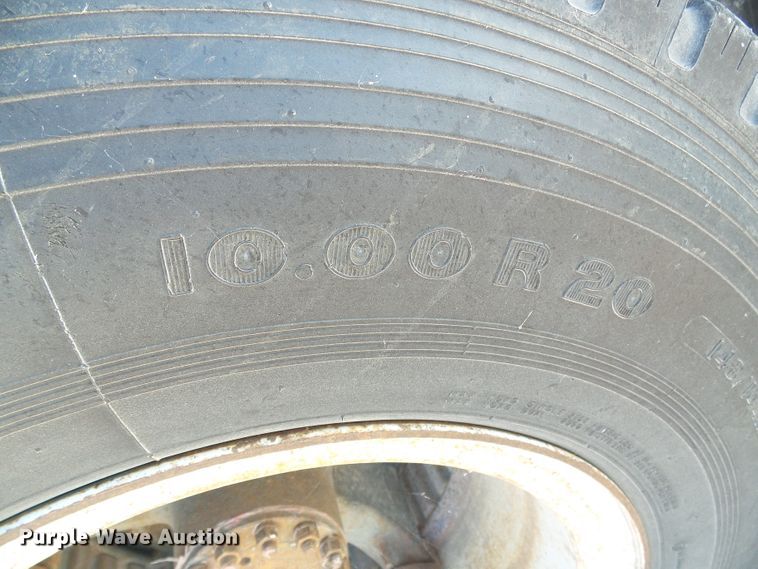 image for item DC5069 1982 Ford 8000 dump truck