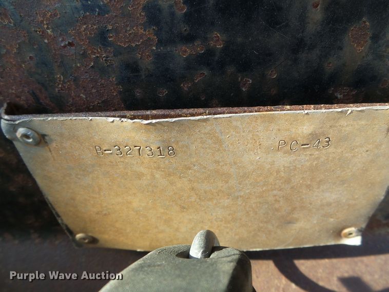 image for item DC5069 1982 Ford 8000 dump truck