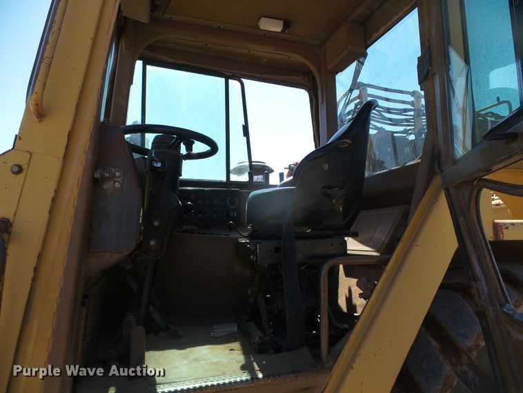 image for item DC5071 1998 Caterpillar 615C Series II elevating scraper