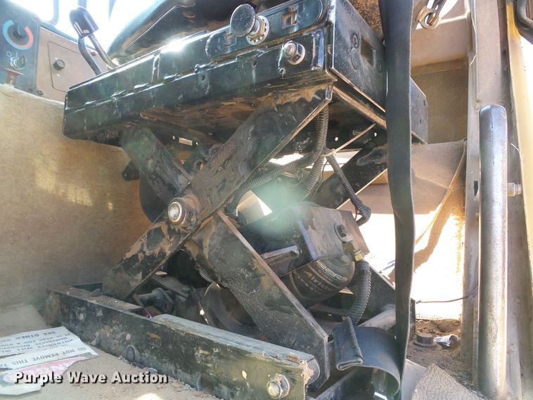 image for item DC5071 1998 Caterpillar 615C Series II elevating scraper