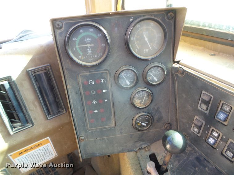 image for item DC5071 1998 Caterpillar 615C Series II elevating scraper