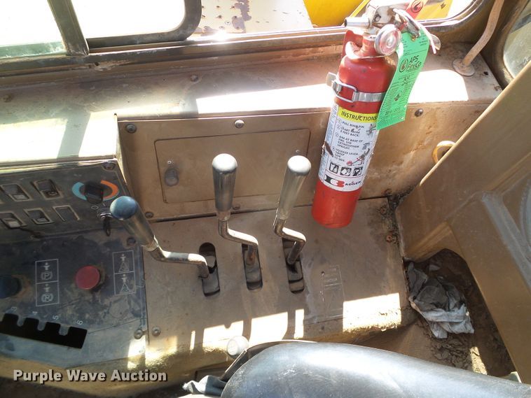 image for item DC5071 1998 Caterpillar 615C Series II elevating scraper