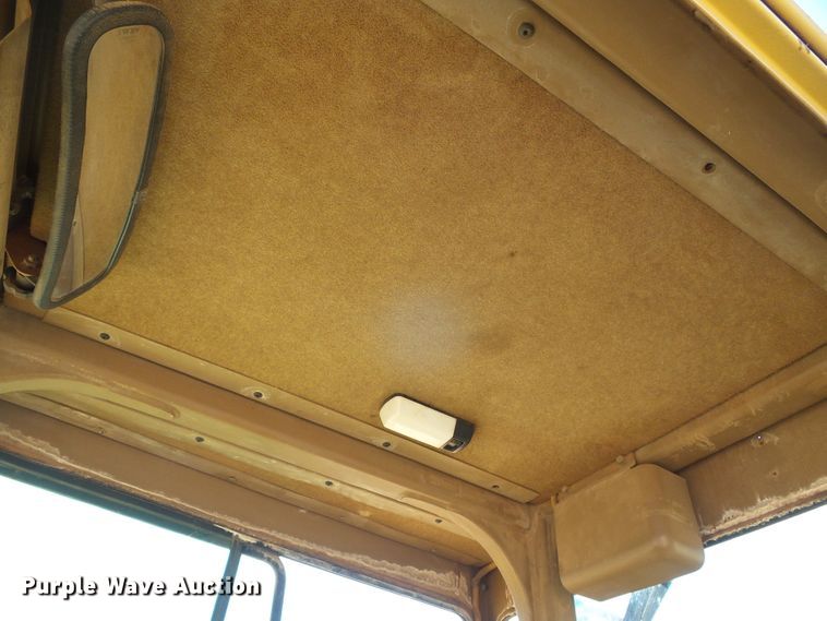 image for item DC5071 1998 Caterpillar 615C Series II elevating scraper