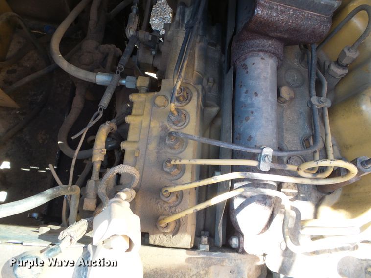 image for item DC5071 1998 Caterpillar 615C Series II elevating scraper