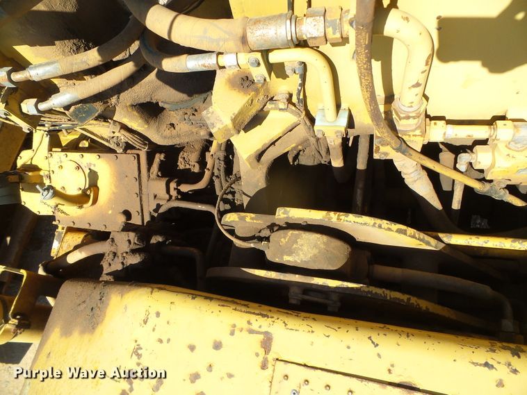 image for item DC5071 1998 Caterpillar 615C Series II elevating scraper