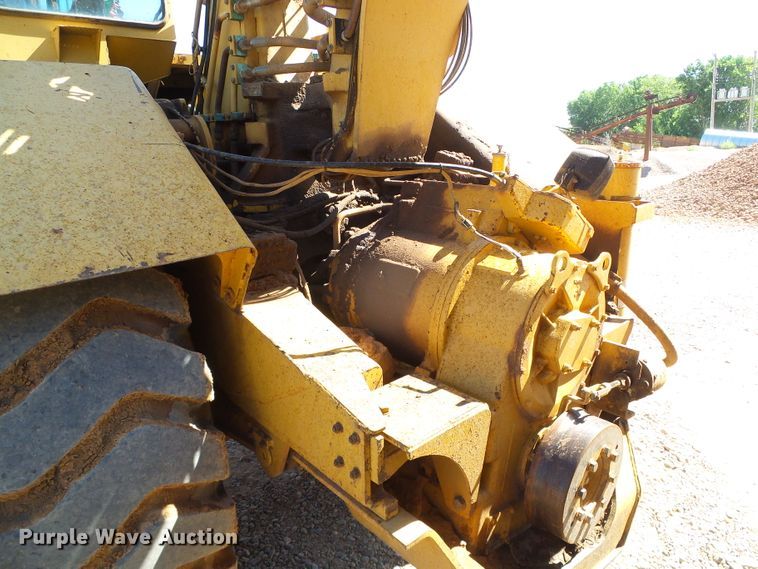 image for item DC5071 1998 Caterpillar 615C Series II elevating scraper