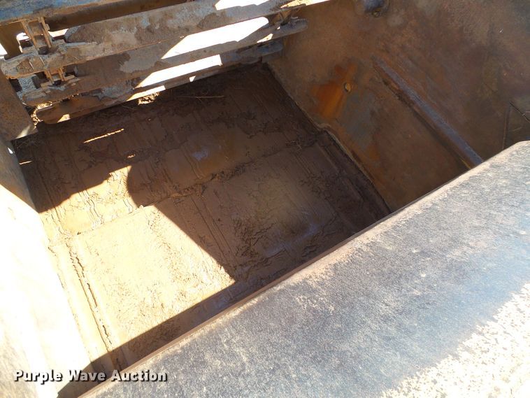 image for item DC5071 1998 Caterpillar 615C Series II elevating scraper