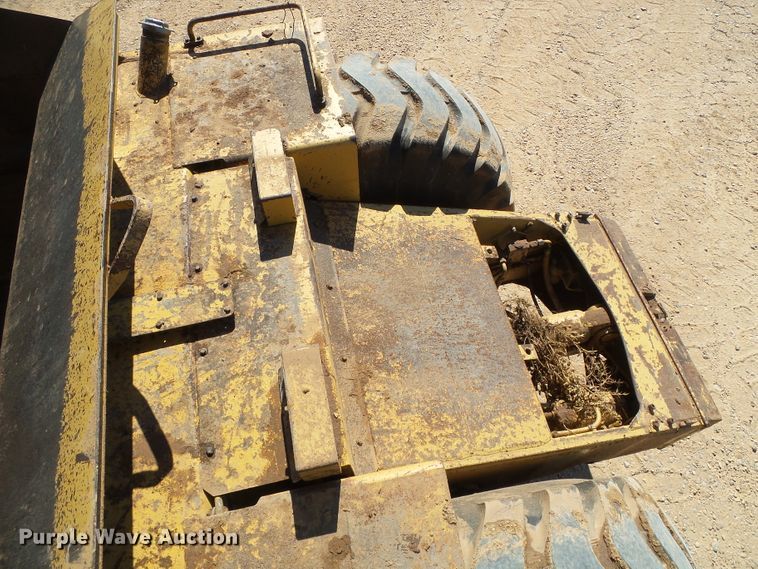 image for item DC5071 1998 Caterpillar 615C Series II elevating scraper