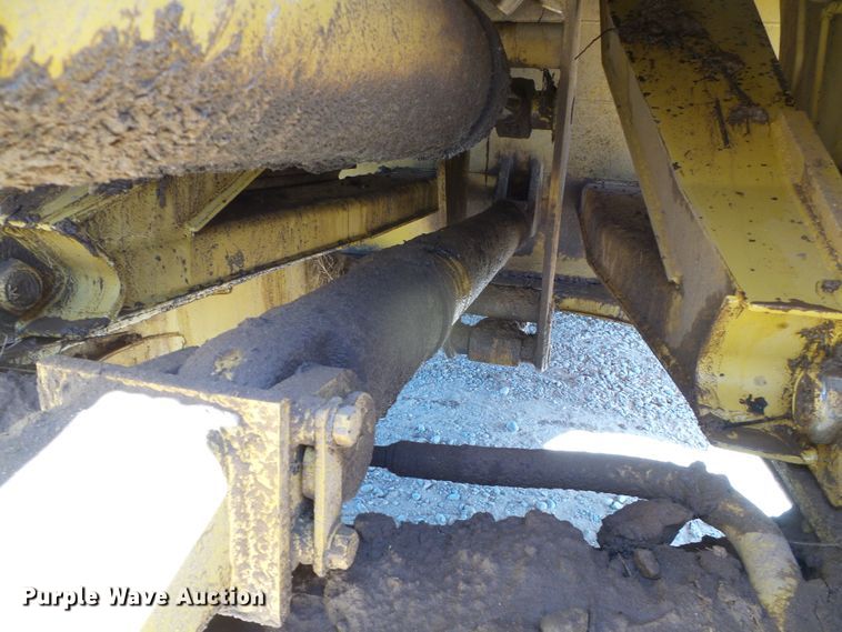 image for item DC5071 1998 Caterpillar 615C Series II elevating scraper