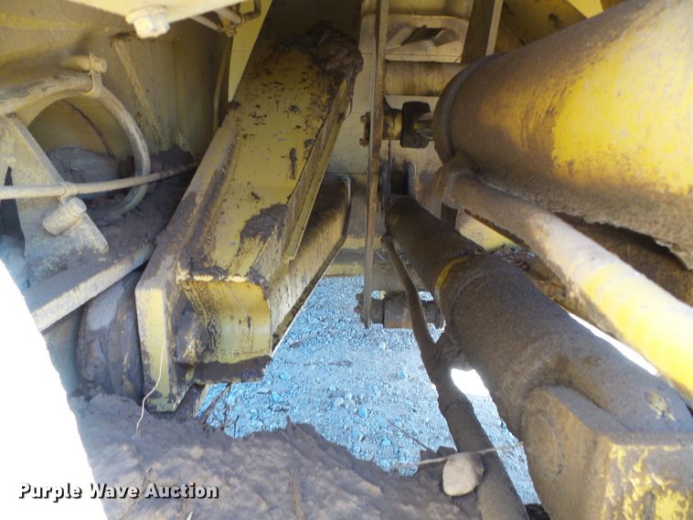 image for item DC5071 1998 Caterpillar 615C Series II elevating scraper