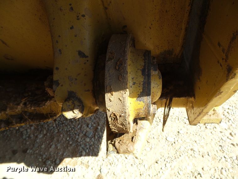 image for item DC5071 1998 Caterpillar 615C Series II elevating scraper