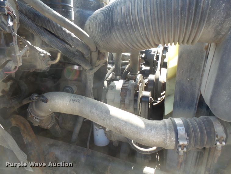 image for item DD6296 1998 Ford F700 flatbed truck with pressure washer