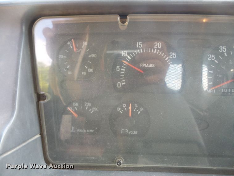 image for item DD6298 1997 Ford Aeromax L9000 flatbed truck