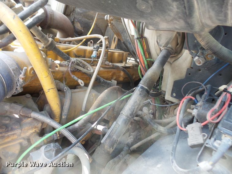 image for item DD6298 1997 Ford Aeromax L9000 flatbed truck