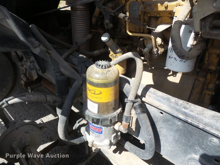 image for item DD6298 1997 Ford Aeromax L9000 flatbed truck