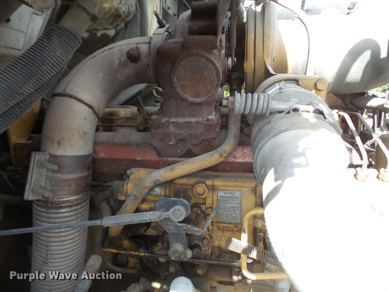 image for item DD6298 1997 Ford Aeromax L9000 flatbed truck