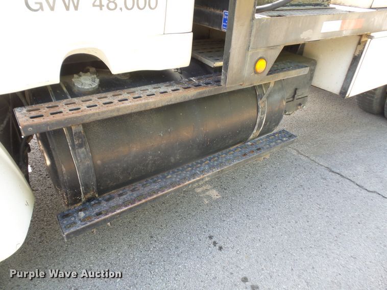 image for item DD6298 1997 Ford Aeromax L9000 flatbed truck