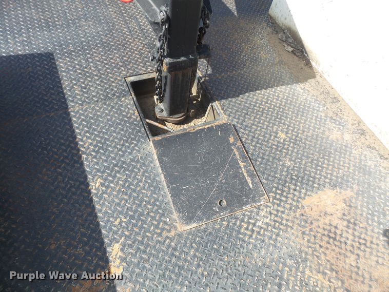 image for item DD6298 1997 Ford Aeromax L9000 flatbed truck