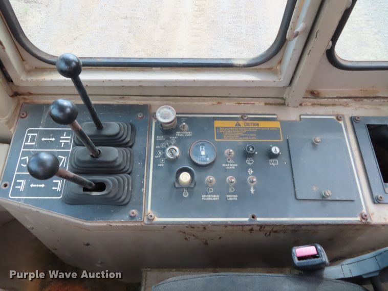 image for item DD6306 1992 John Deere 544E wheel loader