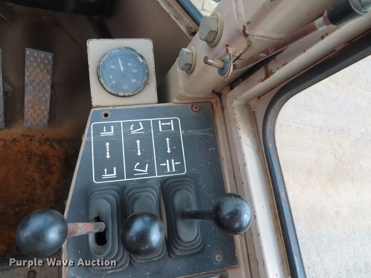 image for item DD6306 1992 John Deere 544E wheel loader