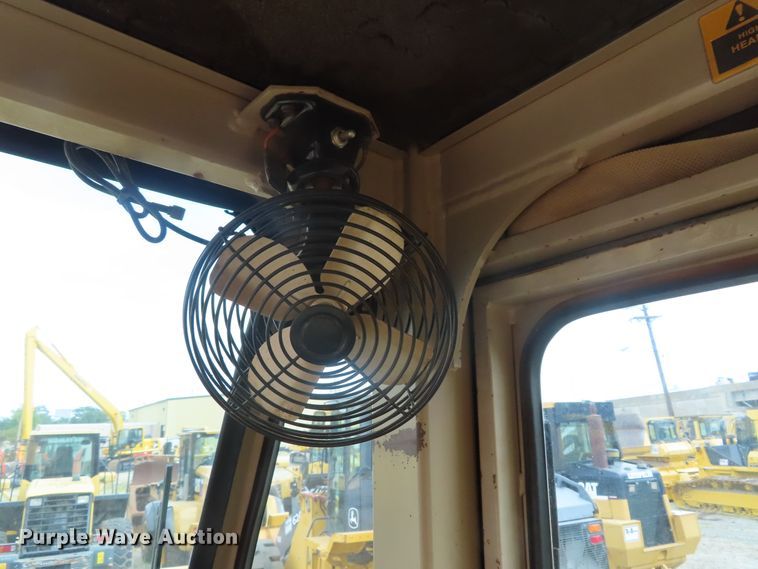 image for item DD6306 1992 John Deere 544E wheel loader