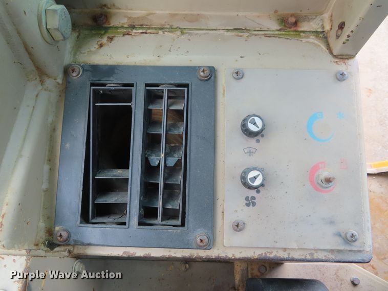 image for item DD6306 1992 John Deere 544E wheel loader