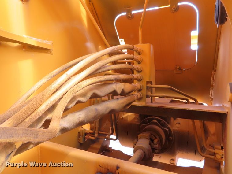 image for item DD6306 1992 John Deere 544E wheel loader