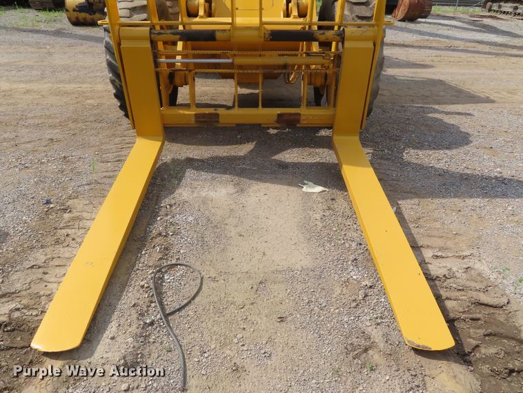 image for item DD6306 1992 John Deere 544E wheel loader