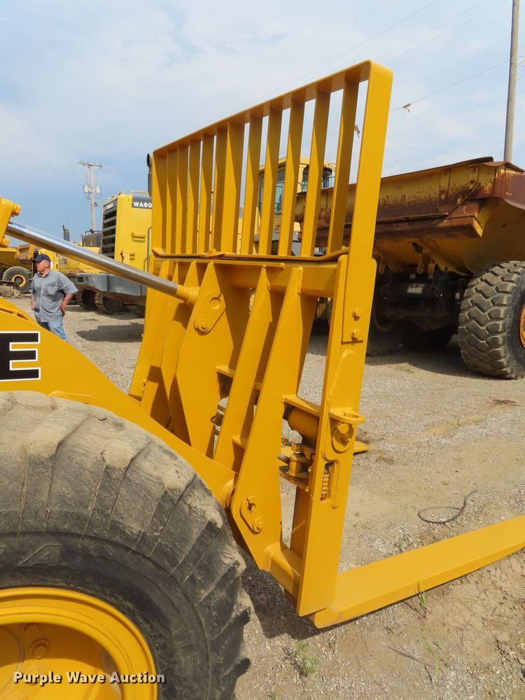image for item DD6306 1992 John Deere 544E wheel loader