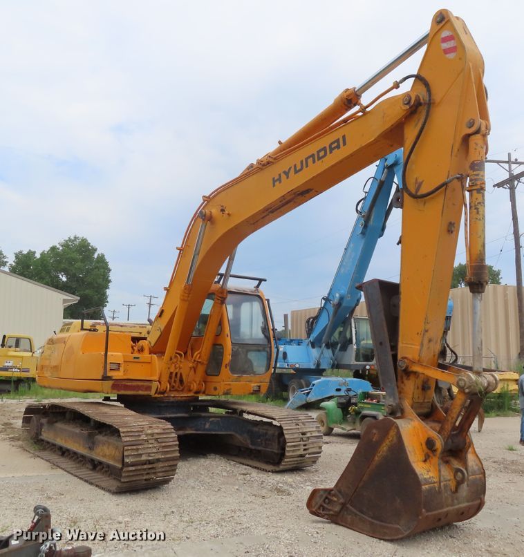 image for item DD6307 1998 Hyundai Robex 210LC-3 excavator