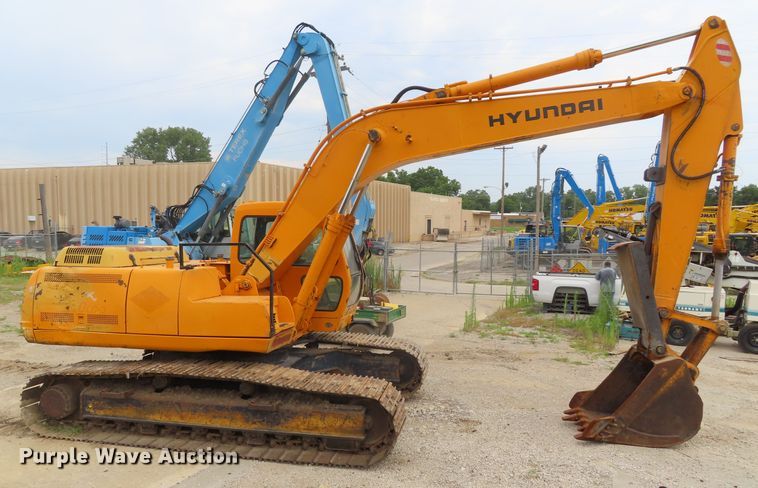 image for item DD6307 1998 Hyundai Robex 210LC-3 excavator
