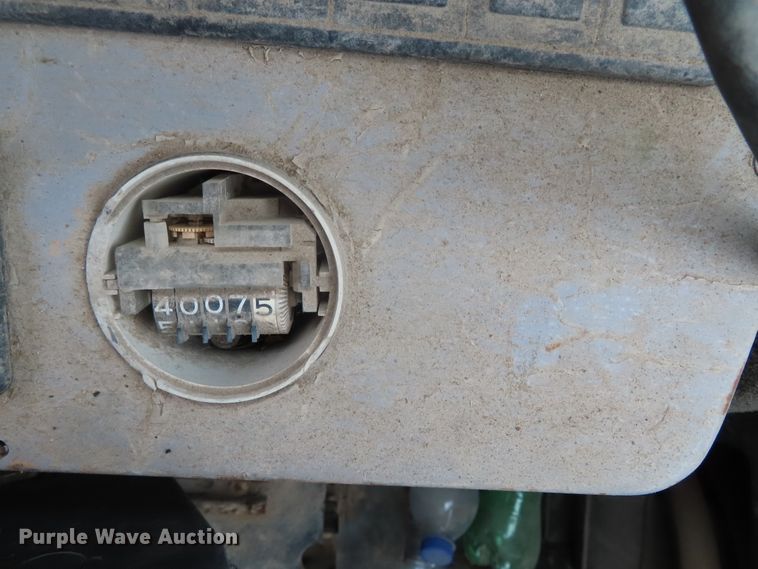 image for item DD6307 1998 Hyundai Robex 210LC-3 excavator