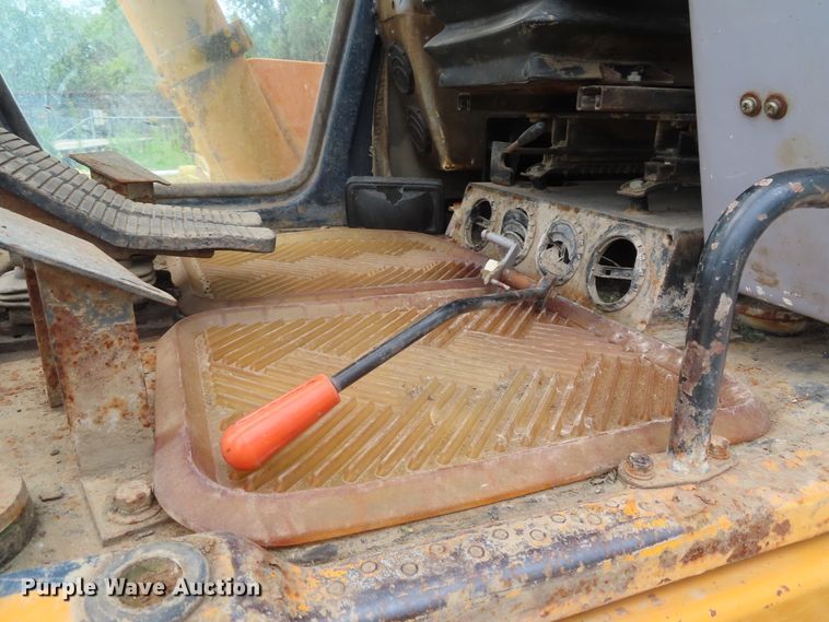 image for item DD6307 1998 Hyundai Robex 210LC-3 excavator