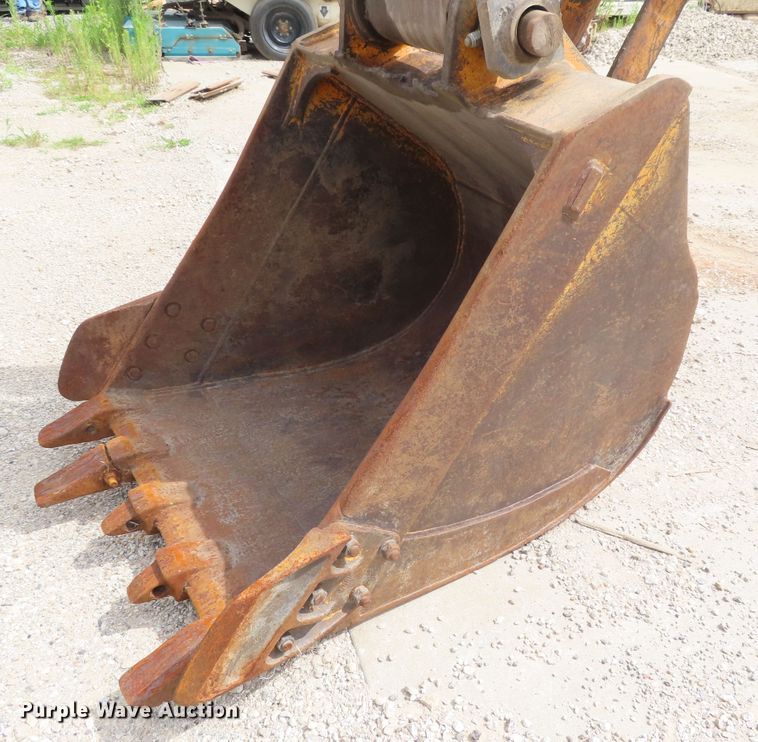 image for item DD6307 1998 Hyundai Robex 210LC-3 excavator