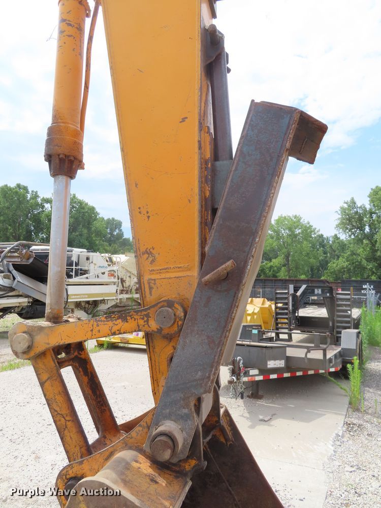 image for item DD6307 1998 Hyundai Robex 210LC-3 excavator