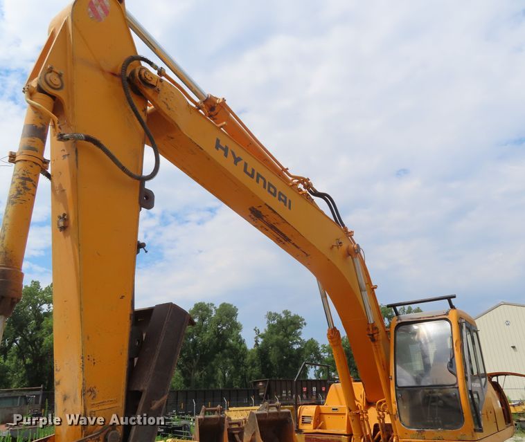 image for item DD6307 1998 Hyundai Robex 210LC-3 excavator