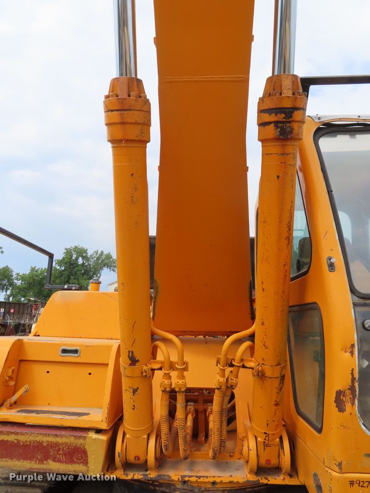 image for item DD6307 1998 Hyundai Robex 210LC-3 excavator