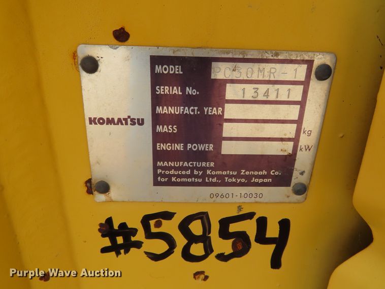 image for item DD6308 2000 Komatsu PC30MR-1 mini excavator